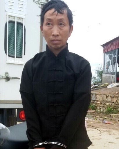 Nguoi dan ong chet ven ruong lua voi nhieu vet chem hinh anh 1