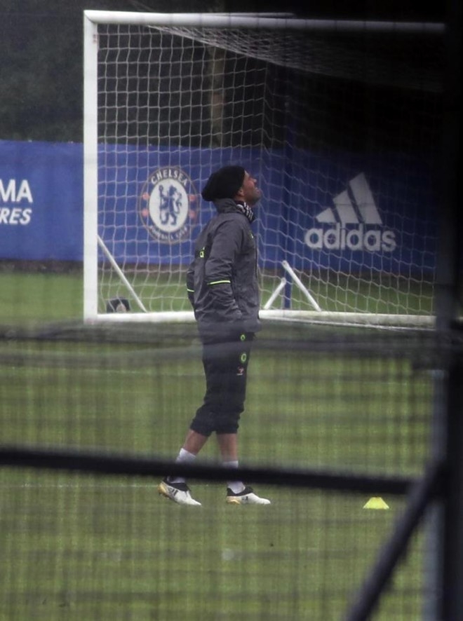 Diego Costa bi cach ly khoi doi mot Chelsea hinh anh 5
