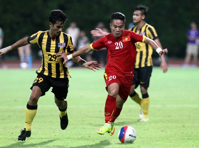 U.23 VN (phải) từng thắng đậm U.23 Malaysia tại SEA Games 2015 /// Khả Hòa