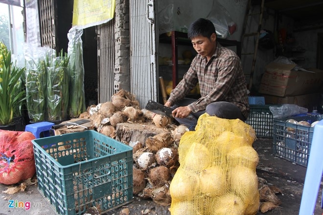 Deo dua moi tay khong du cho khach lam mut Tet hinh anh 2