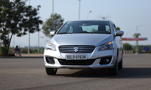 anh-chi-tiet-suzuki-ciaz-2