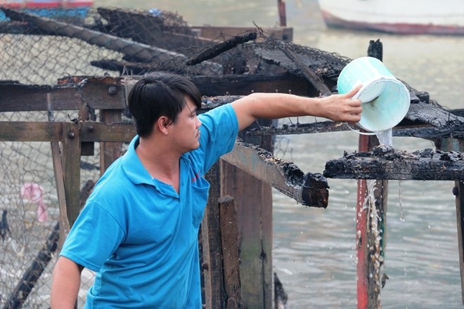 Trang tay sau vu chay hon 40 can nha giua dem o Nha Trang hinh anh 1