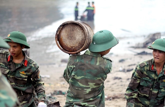 Xom chai tan hoang sau vu chay hon 40 can nha o Nha Trang hinh anh 12
