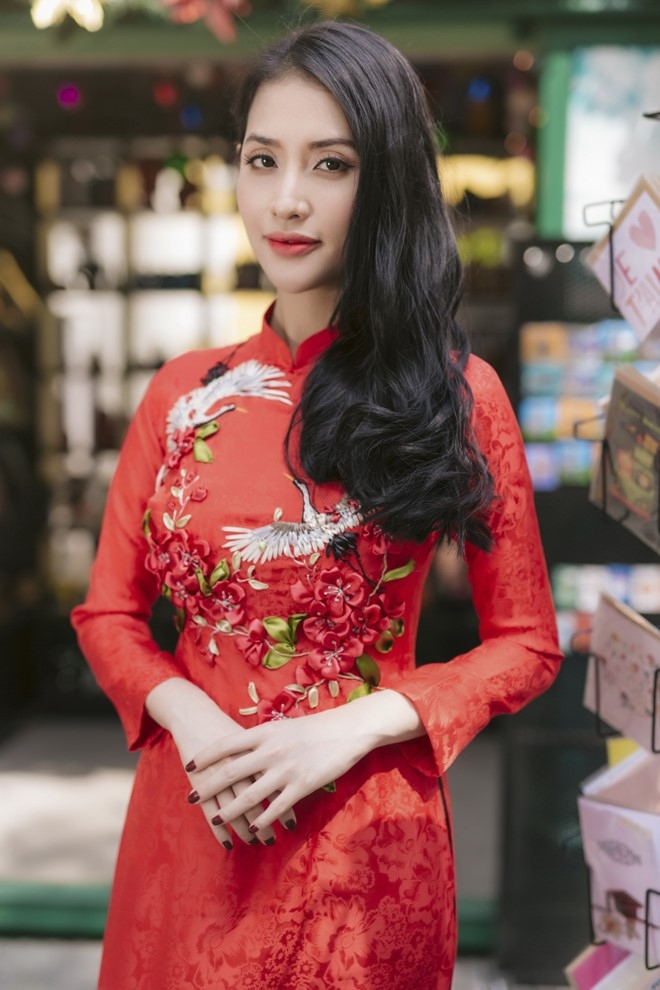 Chi em Mai Thu Huyen, Mai Ho dien ao dai xuan xuong pho hinh anh 6