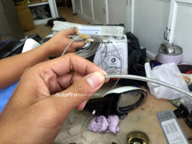 Chống mất gương cho xe ô tô với giá 300.000 đồng - Ảnh 3.