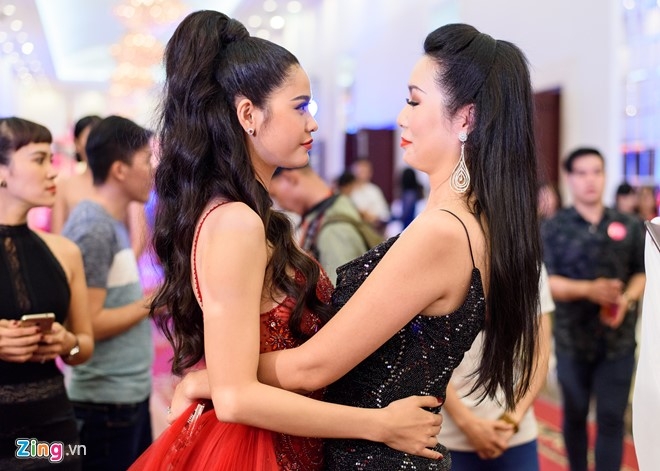 Dan sao Viet xung xinh du hoi xuan hinh anh 6