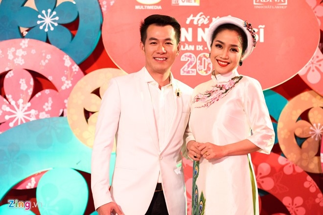 Dan sao Viet xung xinh du hoi xuan hinh anh 13