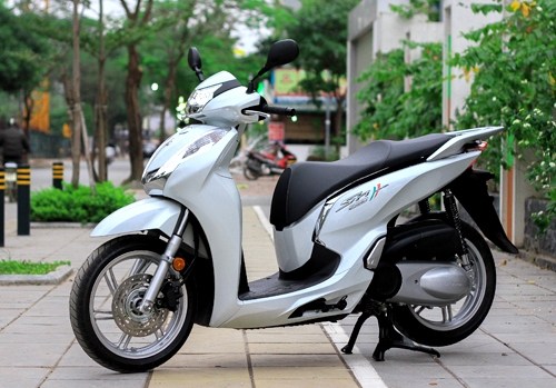 honda-sh300i-co-gi-sau-muc-gia-250-trieu-tai-viet-nam-2