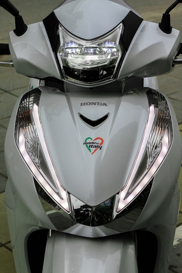 honda-sh300i-co-gi-sau-muc-gia-250-trieu-tai-viet-nam-page-2-1