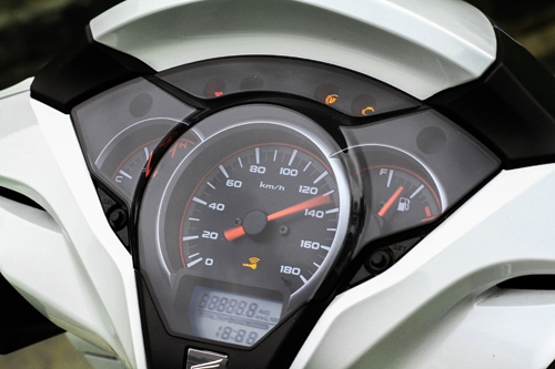 honda-sh300i-co-gi-sau-muc-gia-250-trieu-tai-viet-nam-page-2-3