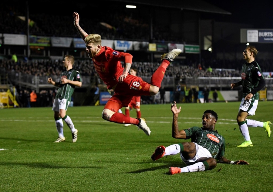 Liverpool vat va loai CLB hang tu de tien vao vong 4 FA Cup hinh anh 7