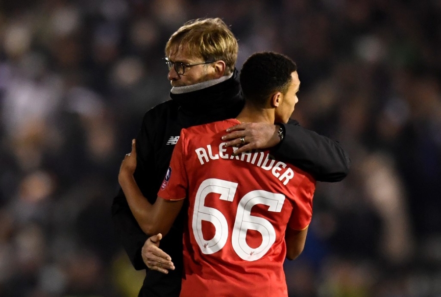 Liverpool vat va loai CLB hang tu de tien vao vong 4 FA Cup hinh anh 9