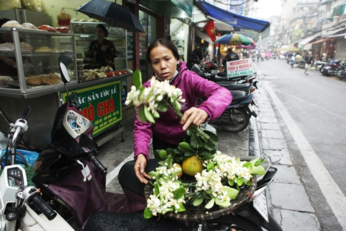 Người Hà Nội sắm gì ở 