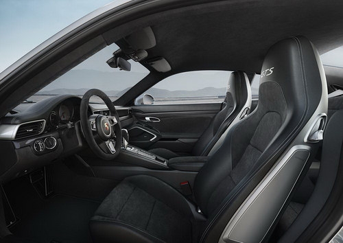 Porsche 911 GTS 2017 chốt giá từ 8,2 tỷ đồng tại Việt Nam - 2