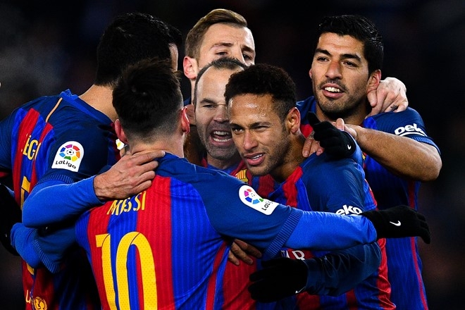 Barca pha dop tren tu dia Anoeta cua Sociedad hinh anh 6