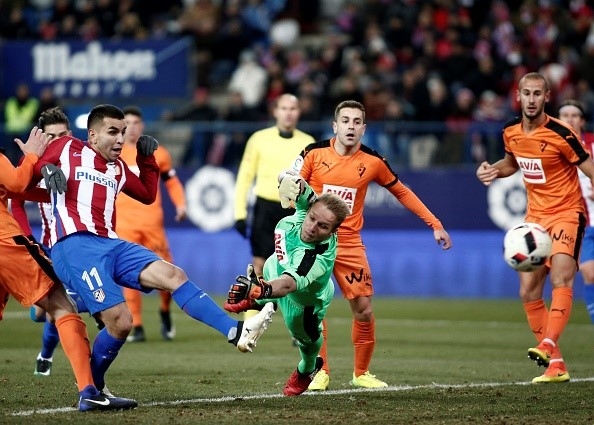 Barca pha dop tren tu dia Anoeta cua Sociedad hinh anh 8