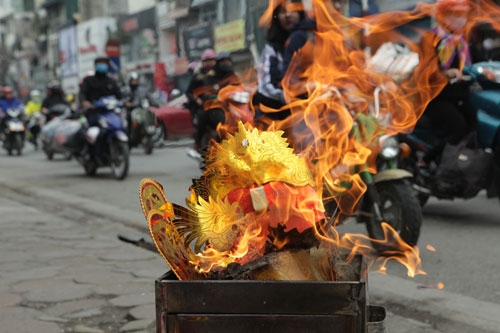 hn: “do la, vang thoi” chay tren via he tien tao quan hinh anh 8
