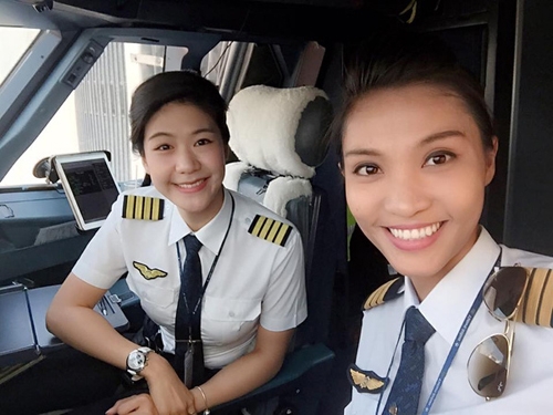 Phi công Vietnam Airlines thu nhập 115,3 triệu đồng/tháng - 1