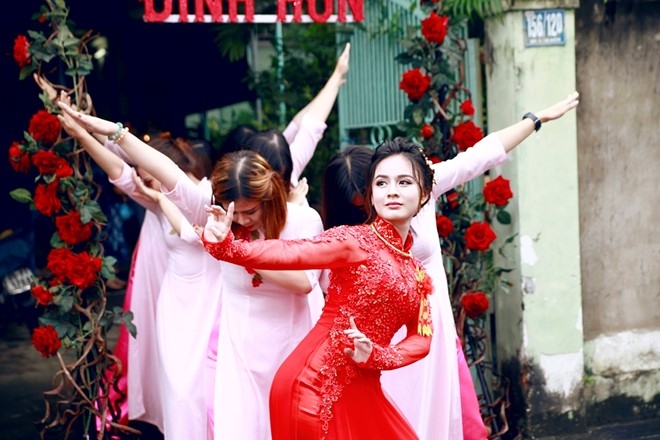 Co dau, chu re Can Tho tao dang vui nhon trong le an hoi hinh anh 5