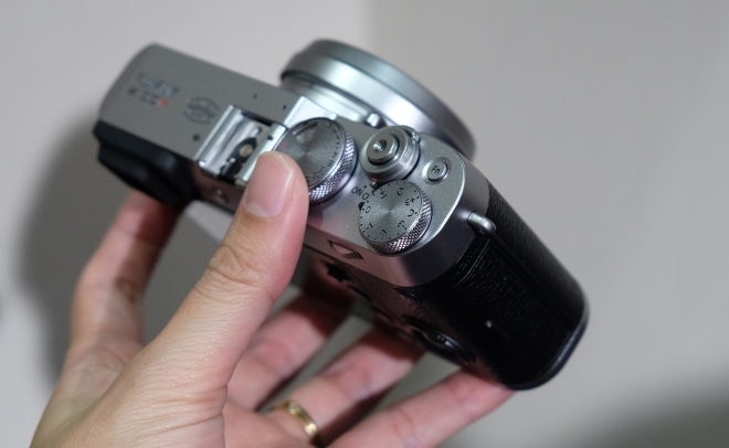 Fujifilm X100F - máy compact cao cấp với 325 điểm lấy nét