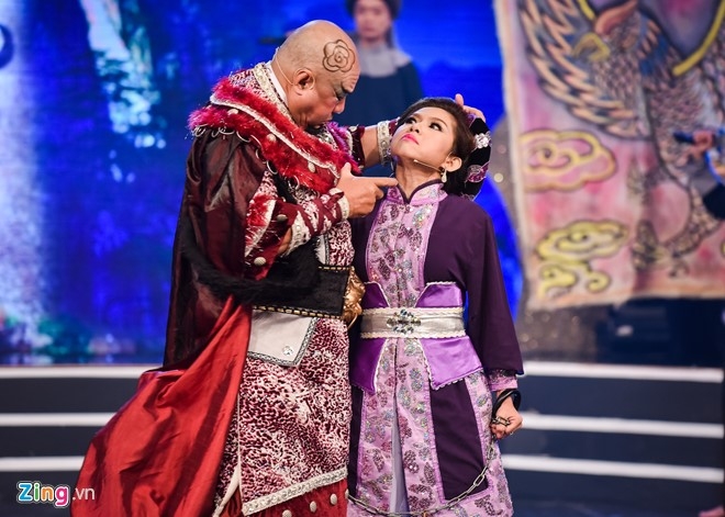 Ho Van Cuong lung tung khi nhan giai Mai Vang hinh anh 9