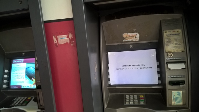 Muôn kiểu lỗi của máy ATM