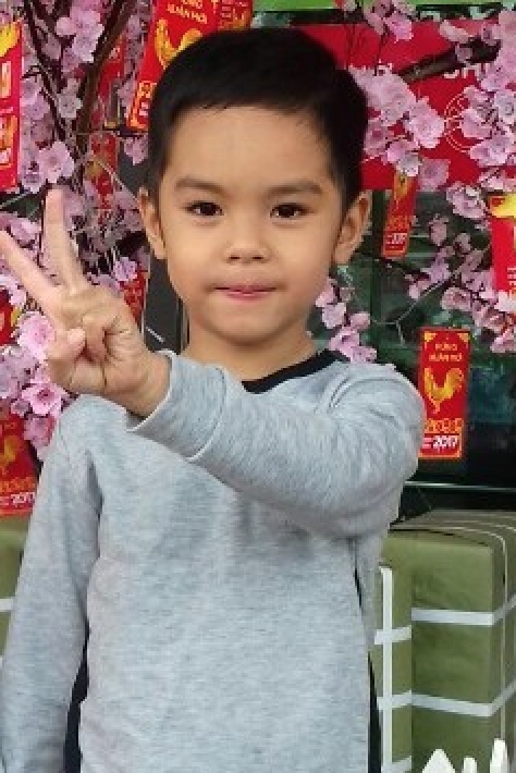  Bé Nguyễn Hoàng Minh 