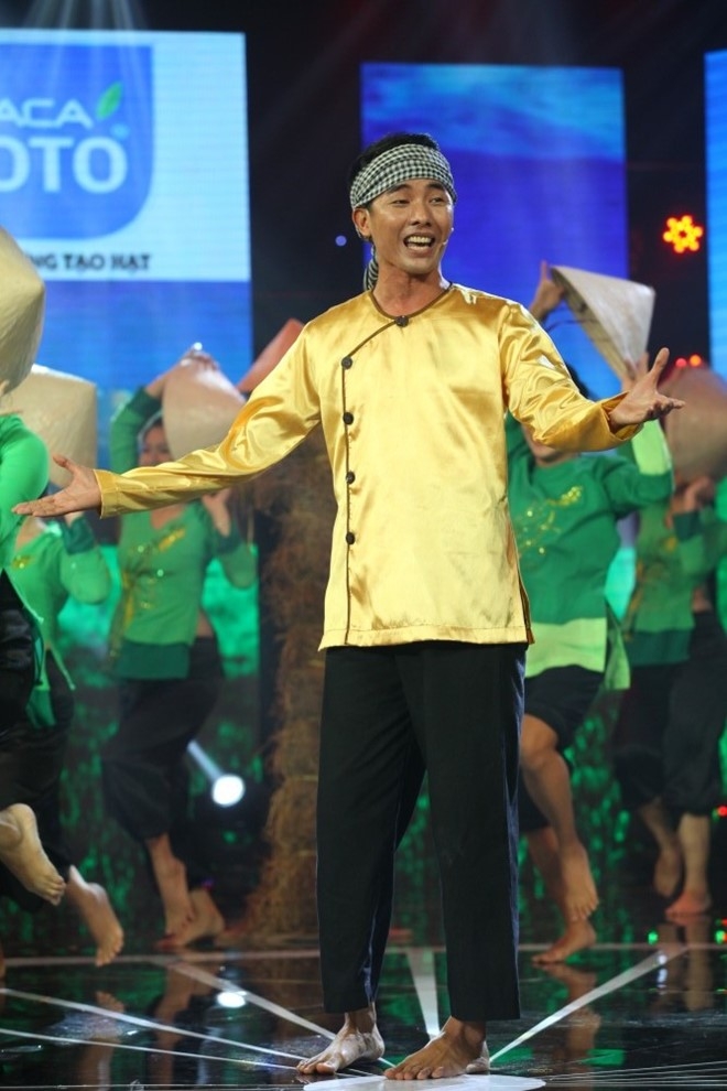 NSUT Phuong Hong Thuy bat khoc khi nho me nuoi Ut Bach Lan hinh anh 6