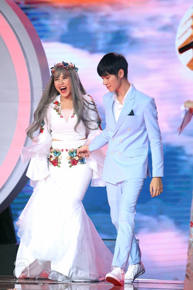 Dậy sóng vì màn bình chọn gây tổn thương thí sinh của Sing my song - Ảnh 2.