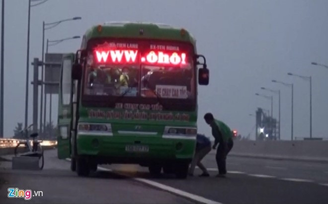 Trieu tap nha xe bien duong cao toc thanh 'ben coc' hinh anh 1