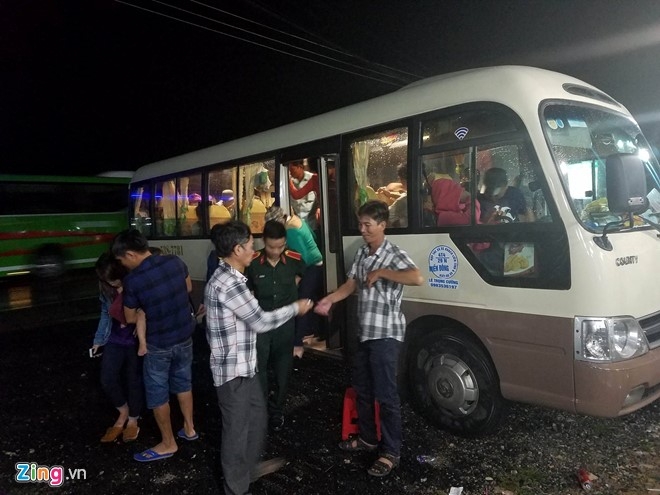 20 gio tren con duong 1.000 km ve que don Tet hinh anh 6