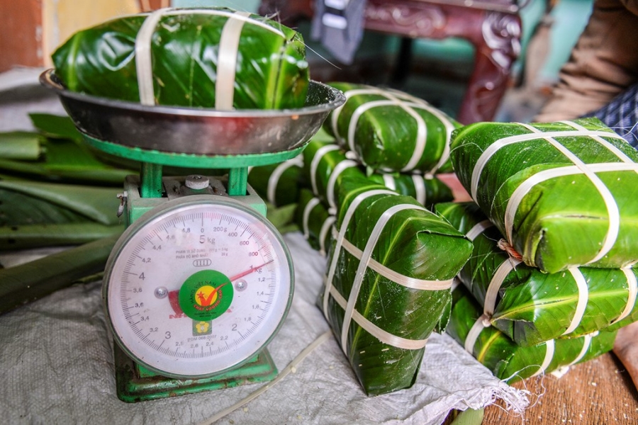 Banh chung, gio cha lam khong kip ban ngay can Tet hinh anh 5