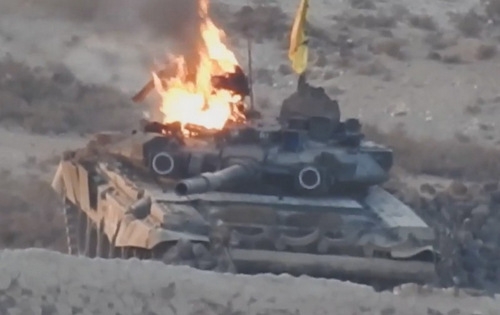 chiec-tang-t-90-dau-tien-bi-is-ban-chay-o-syria