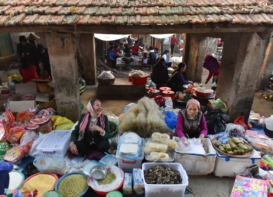 Phien cho Tet dam net que o ngoai thanh Ha Noi hinh anh 2