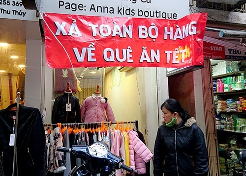 Quần áo 'đại hạ giá' dưới 100.000 hút khách phố cổ Hà Nội ảnh 8