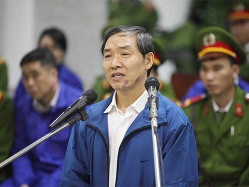 tu nguyen nop hon 10 ty dong, duong chi dung co thoat toi tu hinh? hinh anh 1