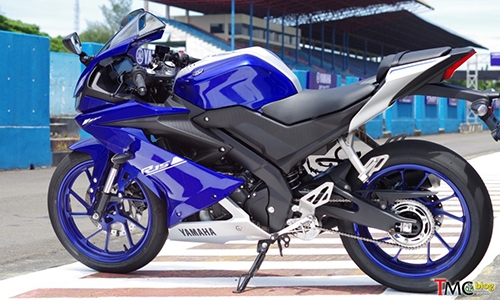 chi-tiet-yamaha-r15-2017