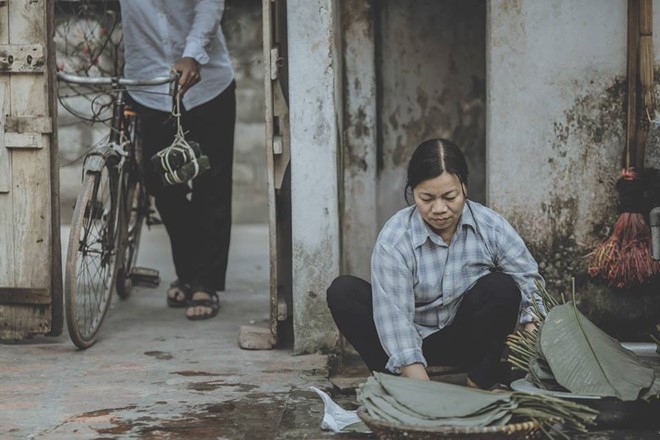 Bo anh 'Me oi! Tet nay con se ve' cua chang trai ngheo hinh anh 4