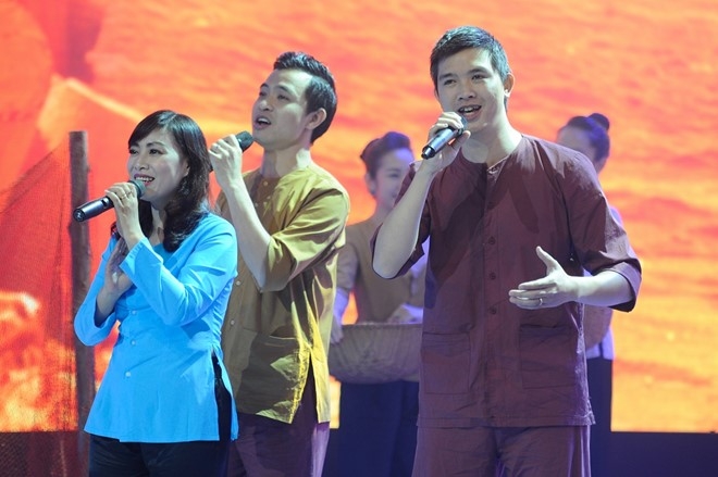 Gala Giai dieu tu hao phat song dung mong 1 Tet hinh anh 9