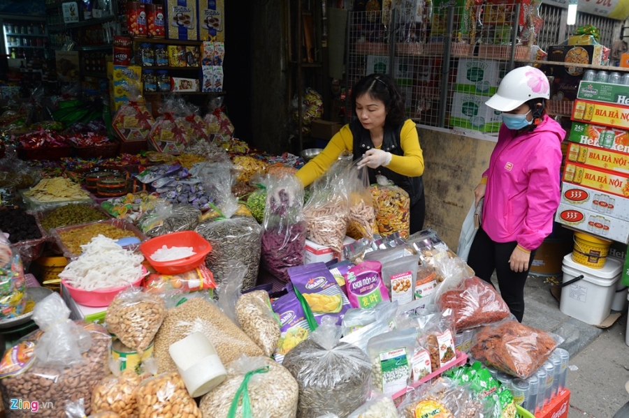 Sam Tet giam gia o pho co Ha Noi hinh anh 13