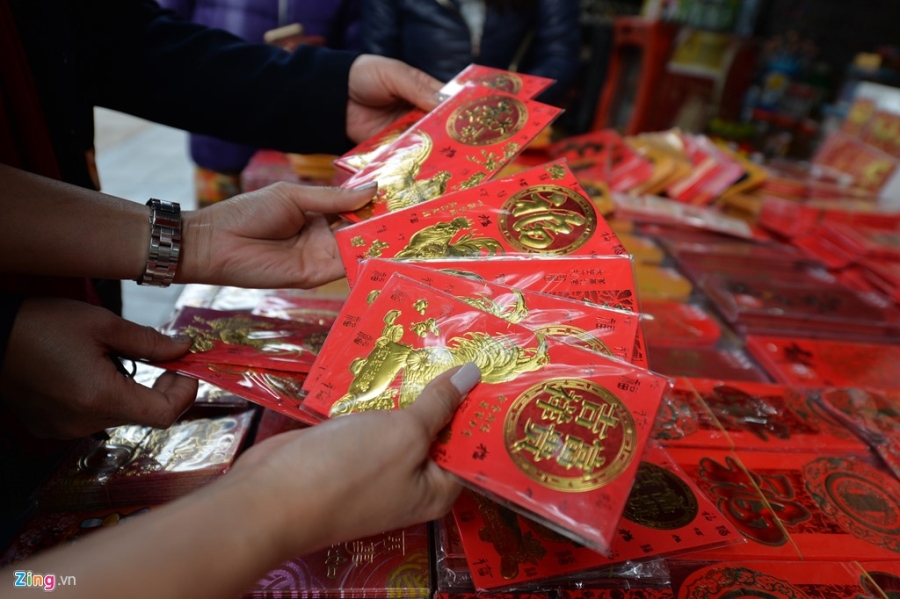 Sam Tet giam gia o pho co Ha Noi hinh anh 16