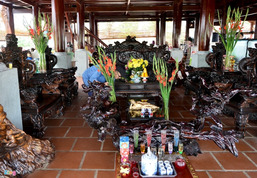 Nha tho To cua Hoai Linh duoc trang tri don Tet Dinh Dau hinh anh 12