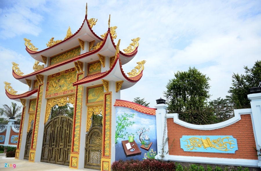 Nha tho To cua Hoai Linh duoc trang tri don Tet Dinh Dau hinh anh 15