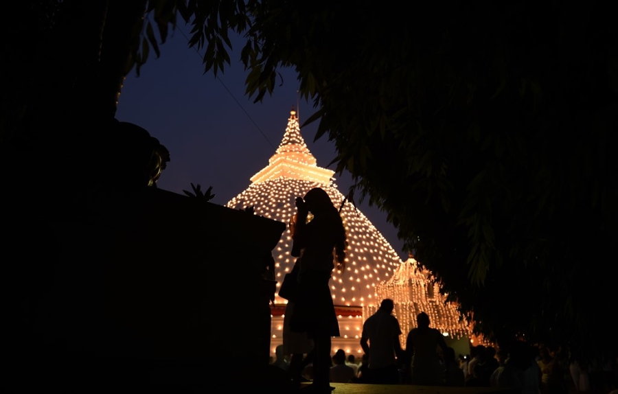 Nhon nhip khong khi don Tet khap chau A hinh anh 8