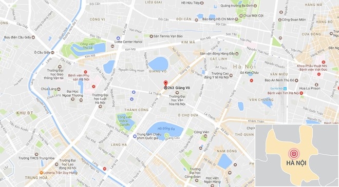 Oto lat ngua bung giua pho khien 2 nguoi bi thuong hinh anh 3