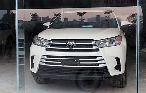 toyota-highlander-2017-dau-tien-ve-viet-nam-dip-truoc-tet