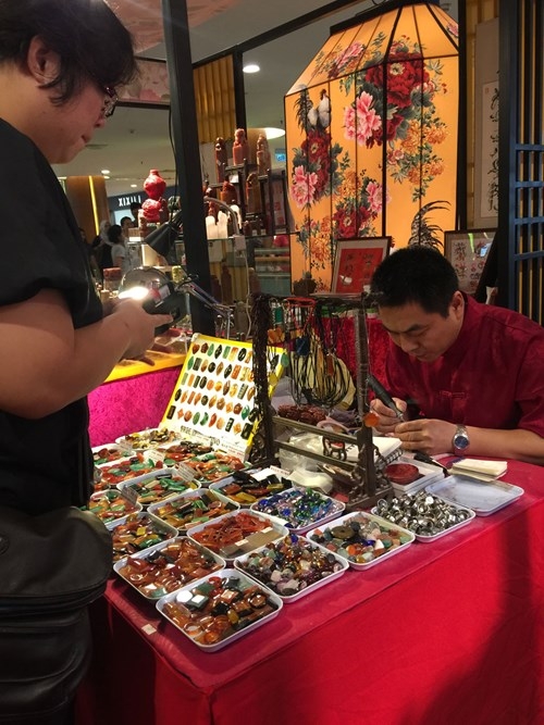 Người Malaysia cũng hối hả đón Tết Đinh Dậu như người Việt - ảnh 2