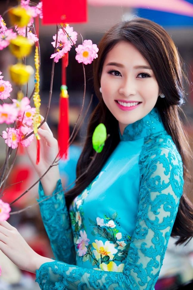 Nen mac ao mau gi vao mong 1 Tet de duoc may man, giau sang ca nam?