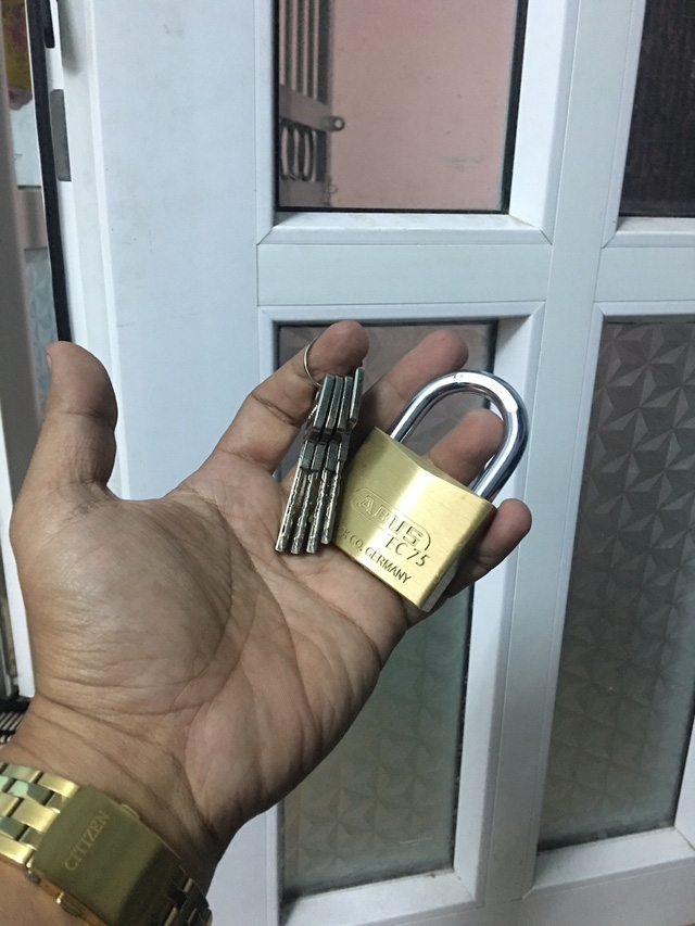 Loại khóa không bị làm giả chìa của Đức hút khách nhưng giá vẫn bình ổn