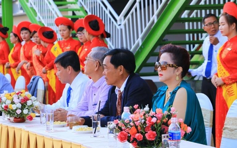 truong dua 100 trieu usd cua ong “dung lo voi” di vao hoat dong hinh anh 4